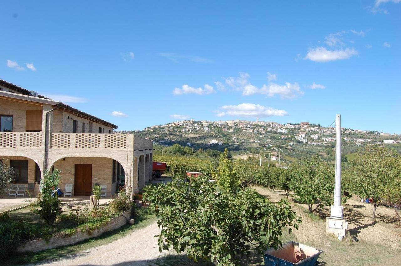 Agriturismo Torre Mannella - La Loggia Чита' Сант'Анджело Екстериор снимка